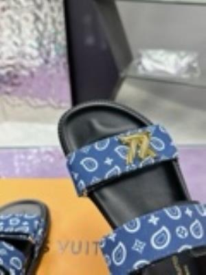 wholesale quality women louis vuitton shoes model no. 520